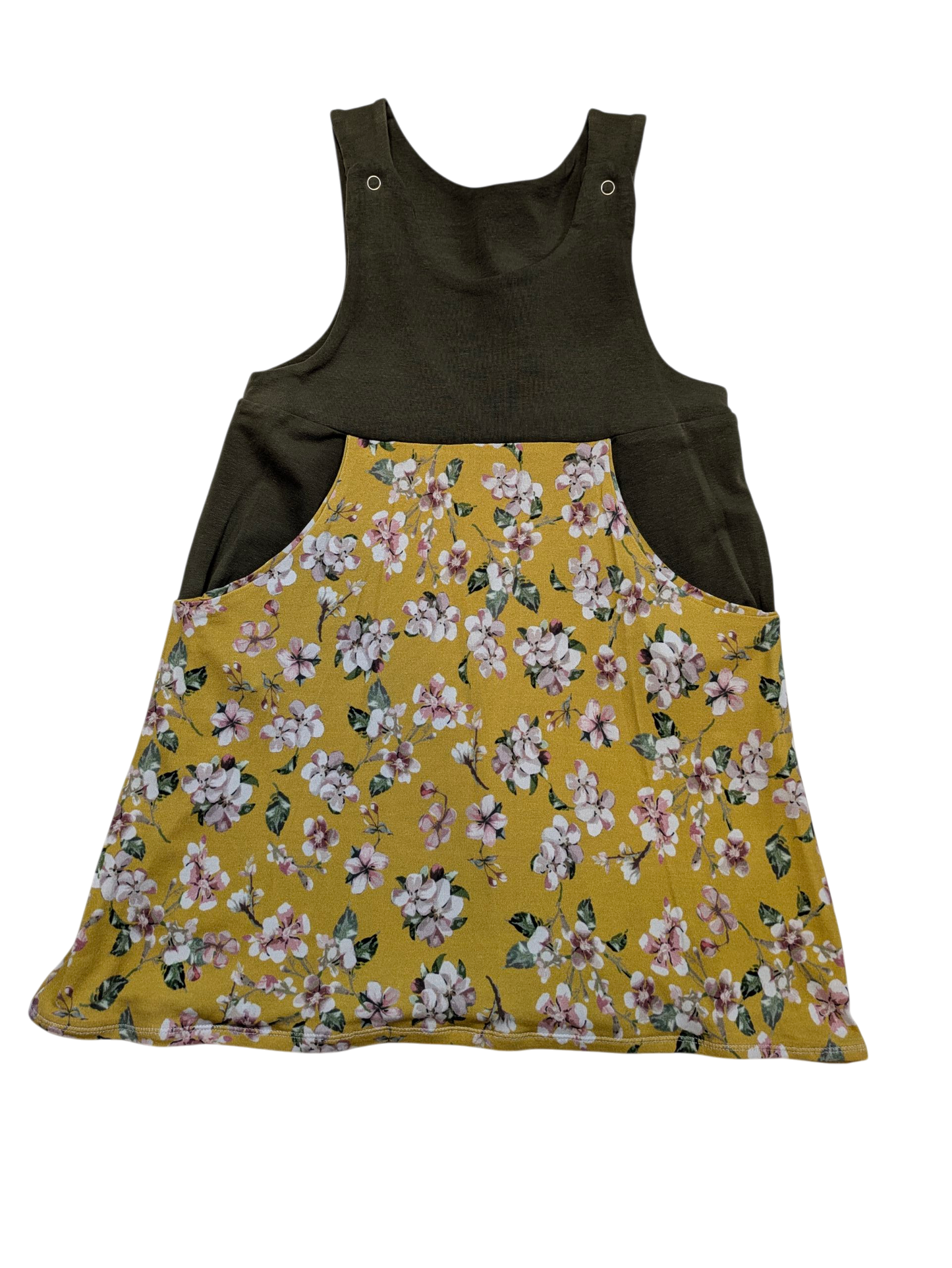 Latzkleid Größe 104