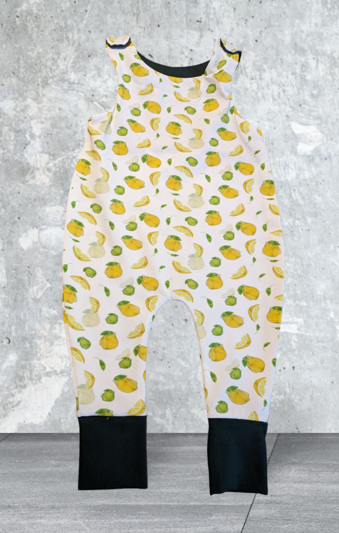 Strampler Größe 68