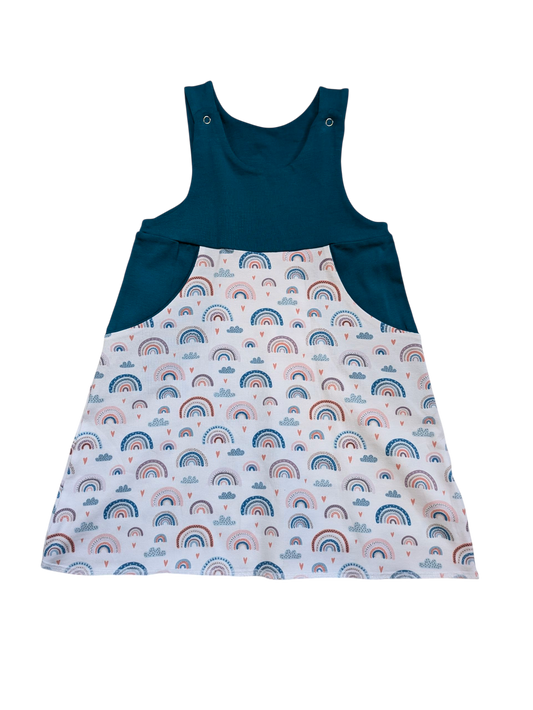 Latzkleid Größe 104